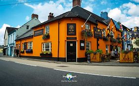 The Bear Llandovery 4*